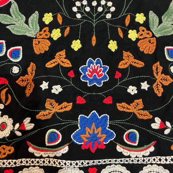 Umgee Small Boho Floral Embroidered Mini Skirt Bird Pom Black Caribbean - Picture 3 of 6